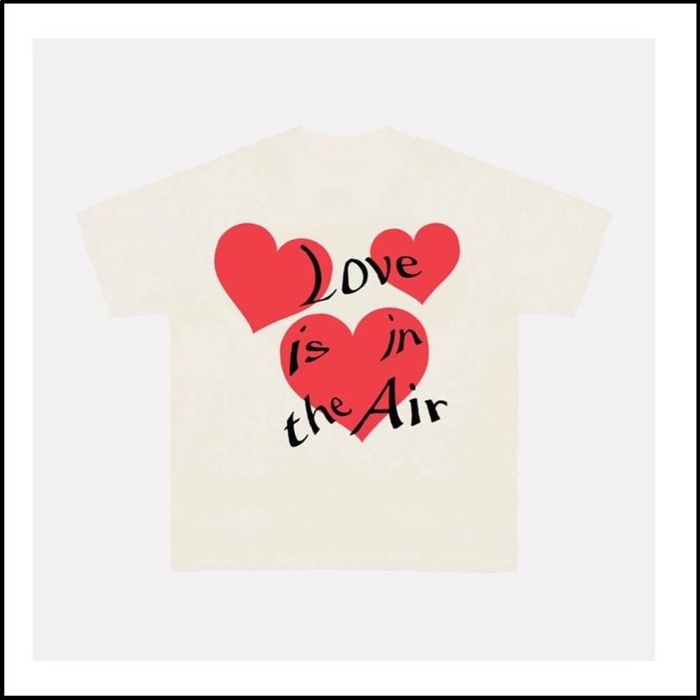 Laurel Way Love Is In The Air Tee
